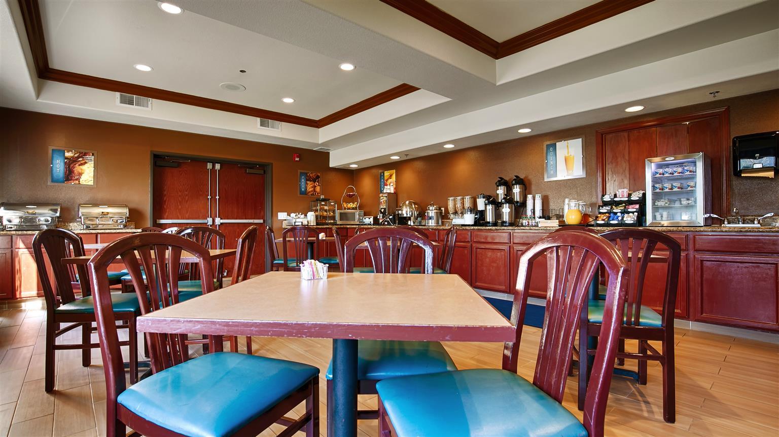Best Western Airport Inn & Suites Oakland Exterior photo