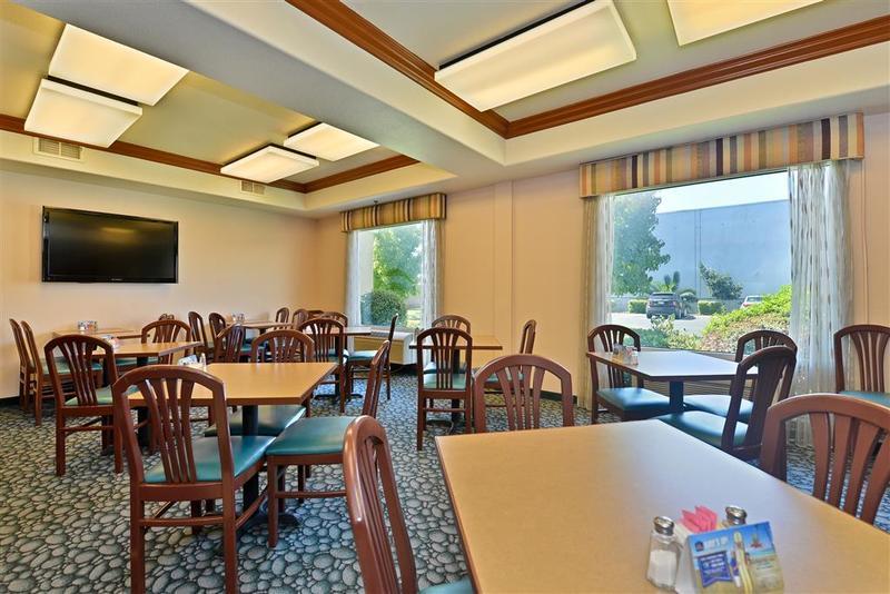 Best Western Airport Inn & Suites Oakland Exterior photo
