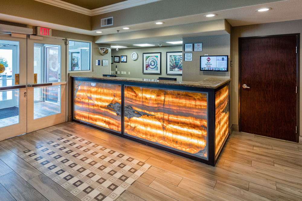 Best Western Airport Inn & Suites Oakland Exterior photo